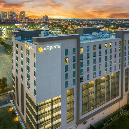 La Quinta Inn & Suites By Wyndham Nashville Downtown Stadium מראה חיצוני תמונה